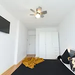 North Artistique - Aviatiei Apartment Bucharest