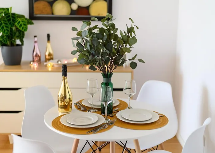 North Artistique - Aviatiei アパート *