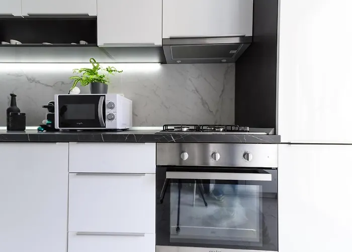 North Artistique - Aviatiei アパート